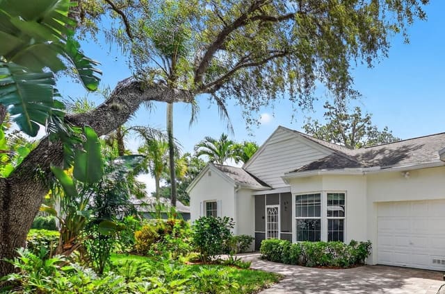 7632 Forest Green Lane, sold in Mnr Forest 2, Boynton Beach, FL