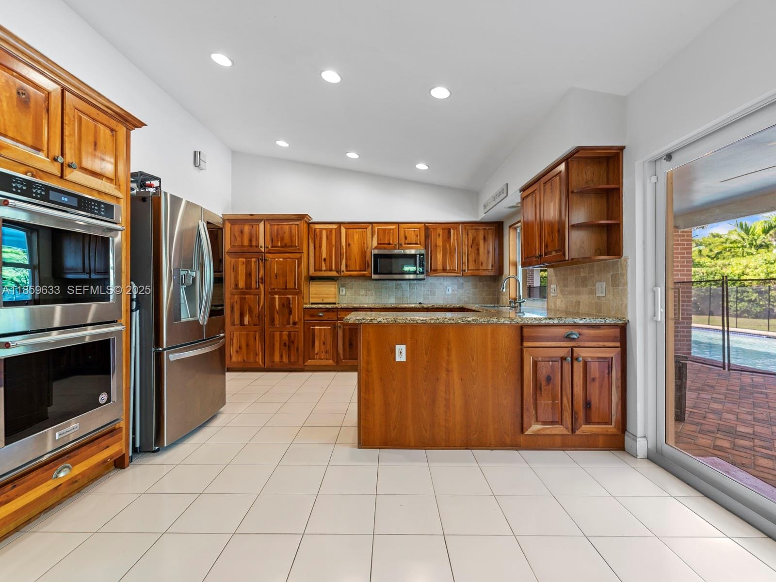 13050 SW 71st Avenue, Pinecrest, FL 33156 photo 6