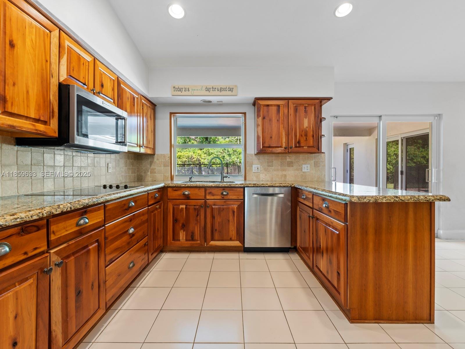 13050 SW 71st Avenue, Pinecrest, FL 33156 photo 7