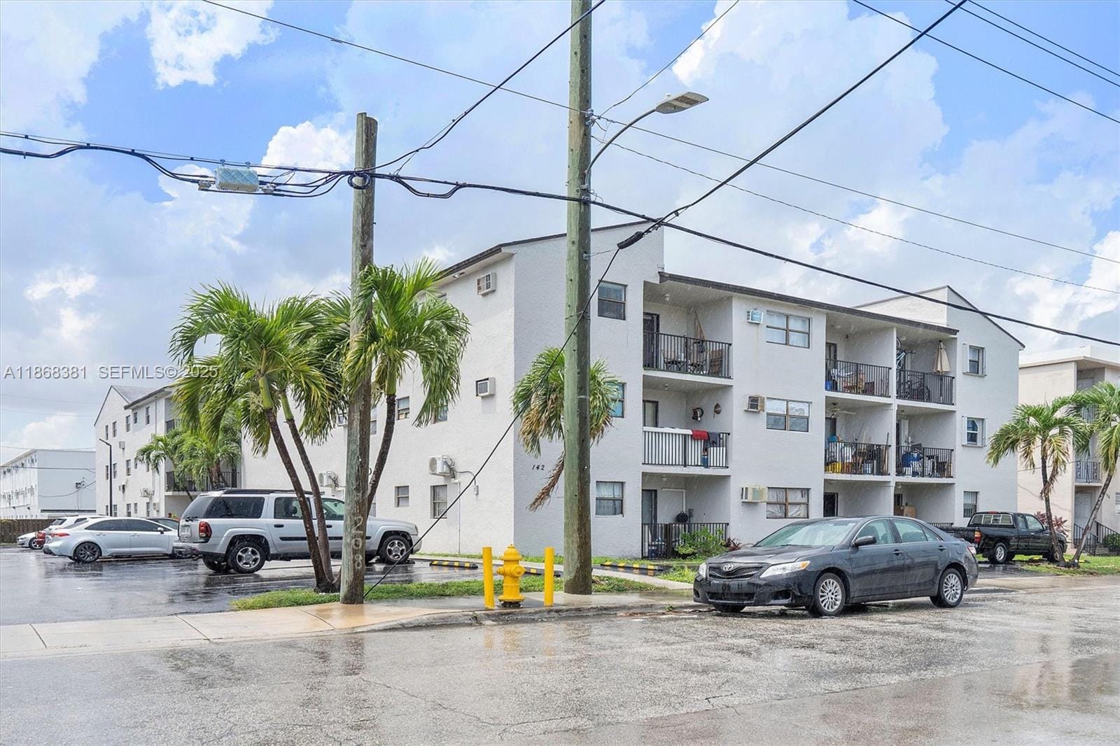 142 SW 18th Avenue 35, Miami, FL 33135