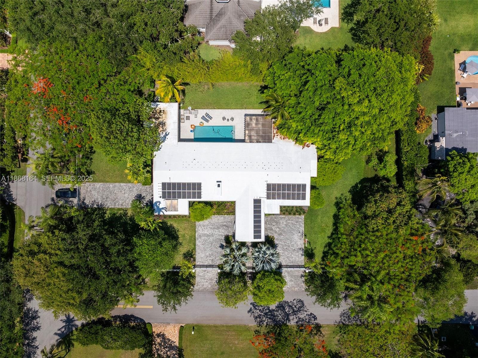 11001 SW 64th Avenue, Pinecrest, FL 33156 photo 14