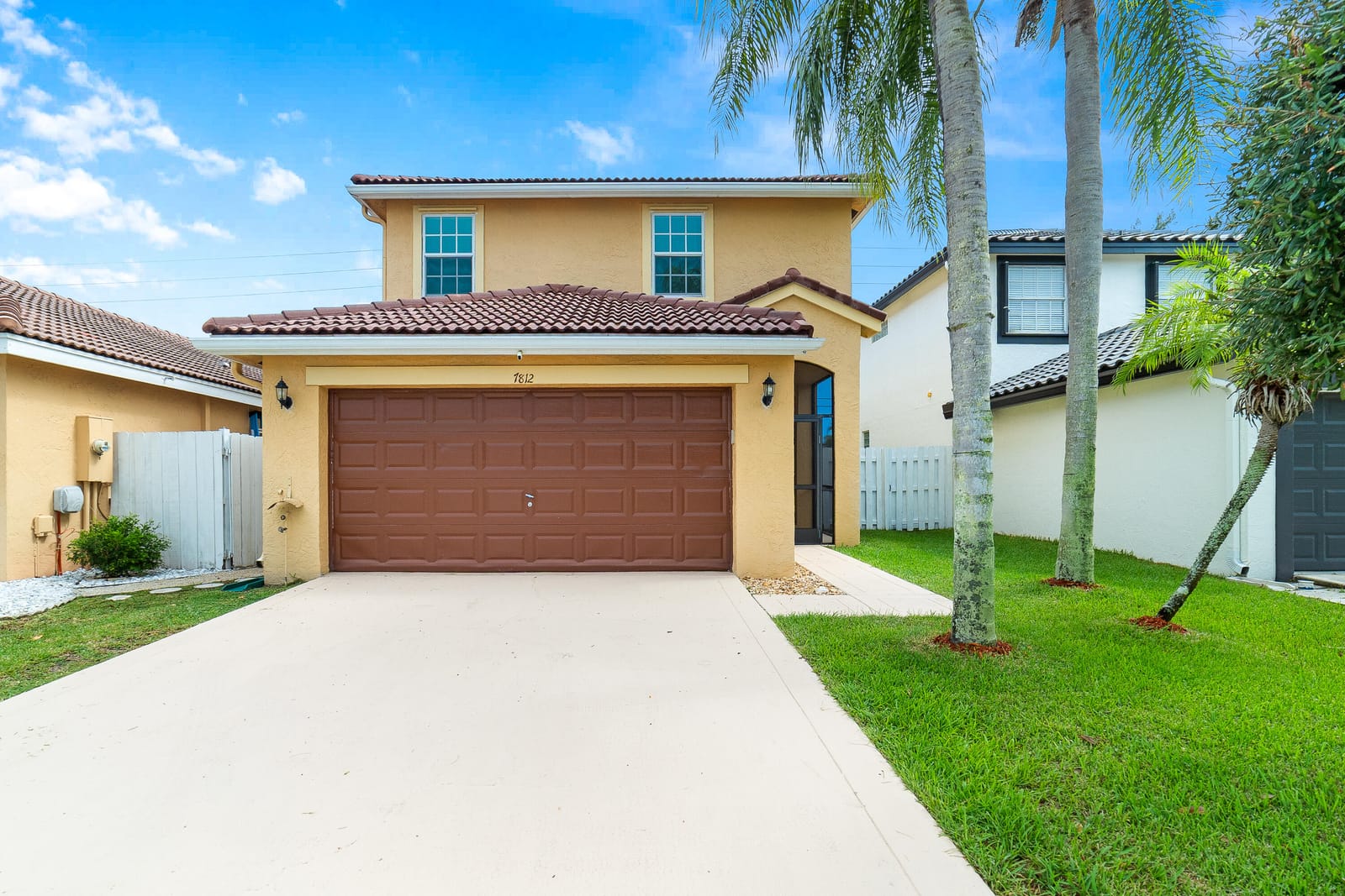 4 bedroom home for sale at 7812 Springfield Lake, Lake Worth, FL 33467 — $590,000