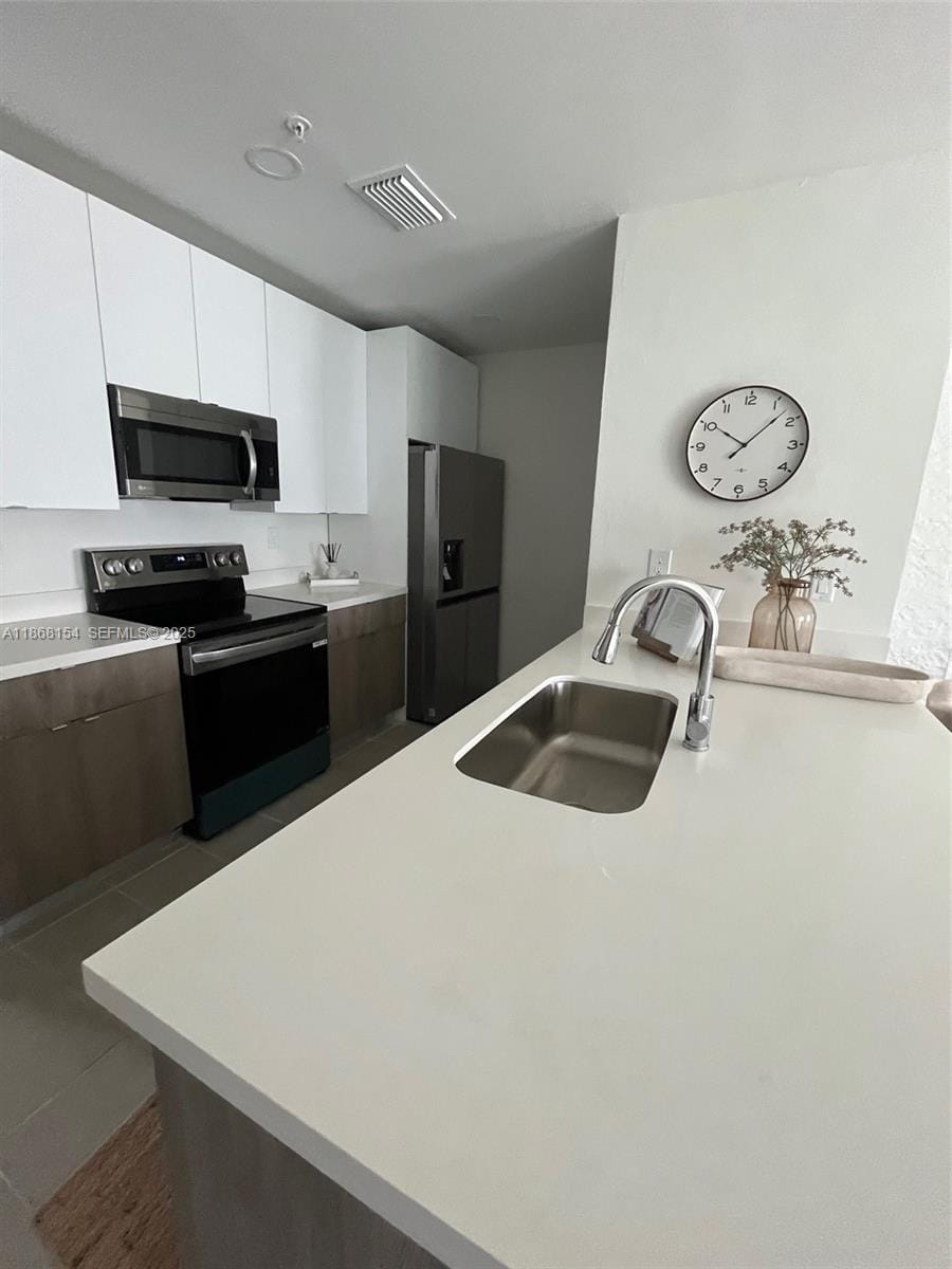 2526 Pierce Street 12 — photo 3