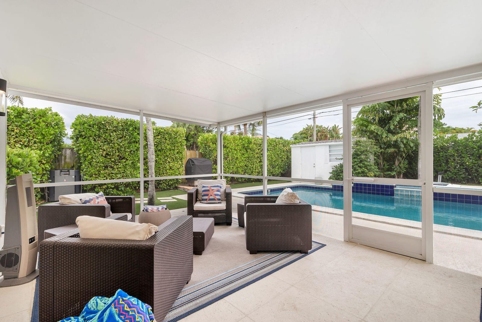 301 Edgewood Drive, West Palm Beach, FL 33405 photo 23
