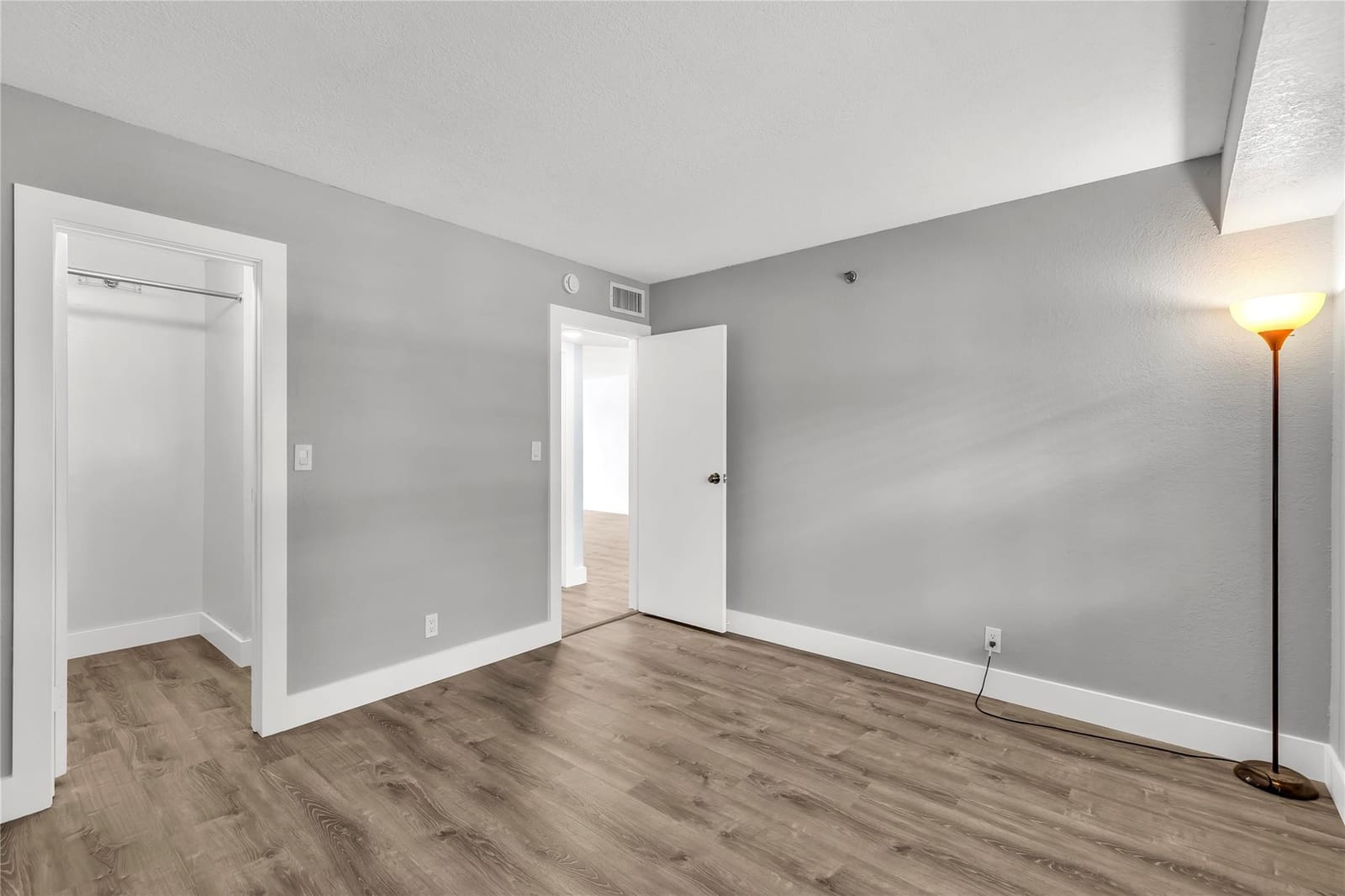 3100 W Rolling Hills Circle 109 — photo 11