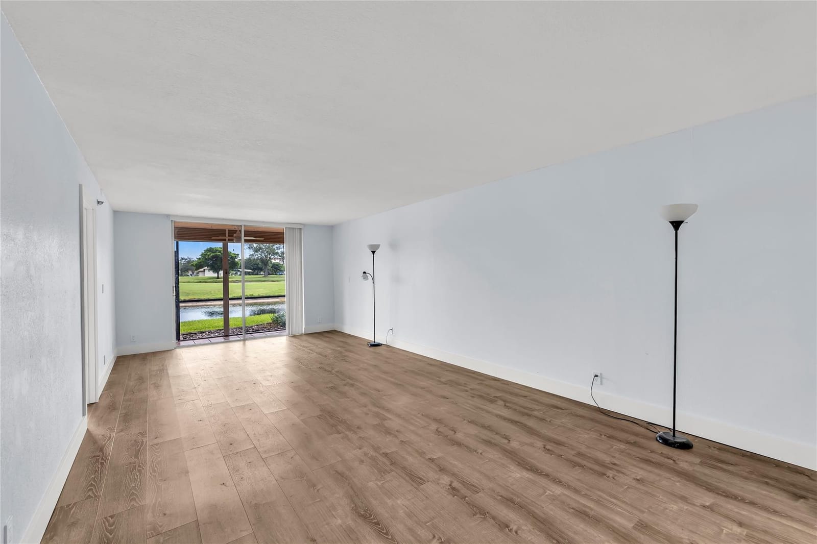 3100 W Rolling Hills Circle 109 — photo 4