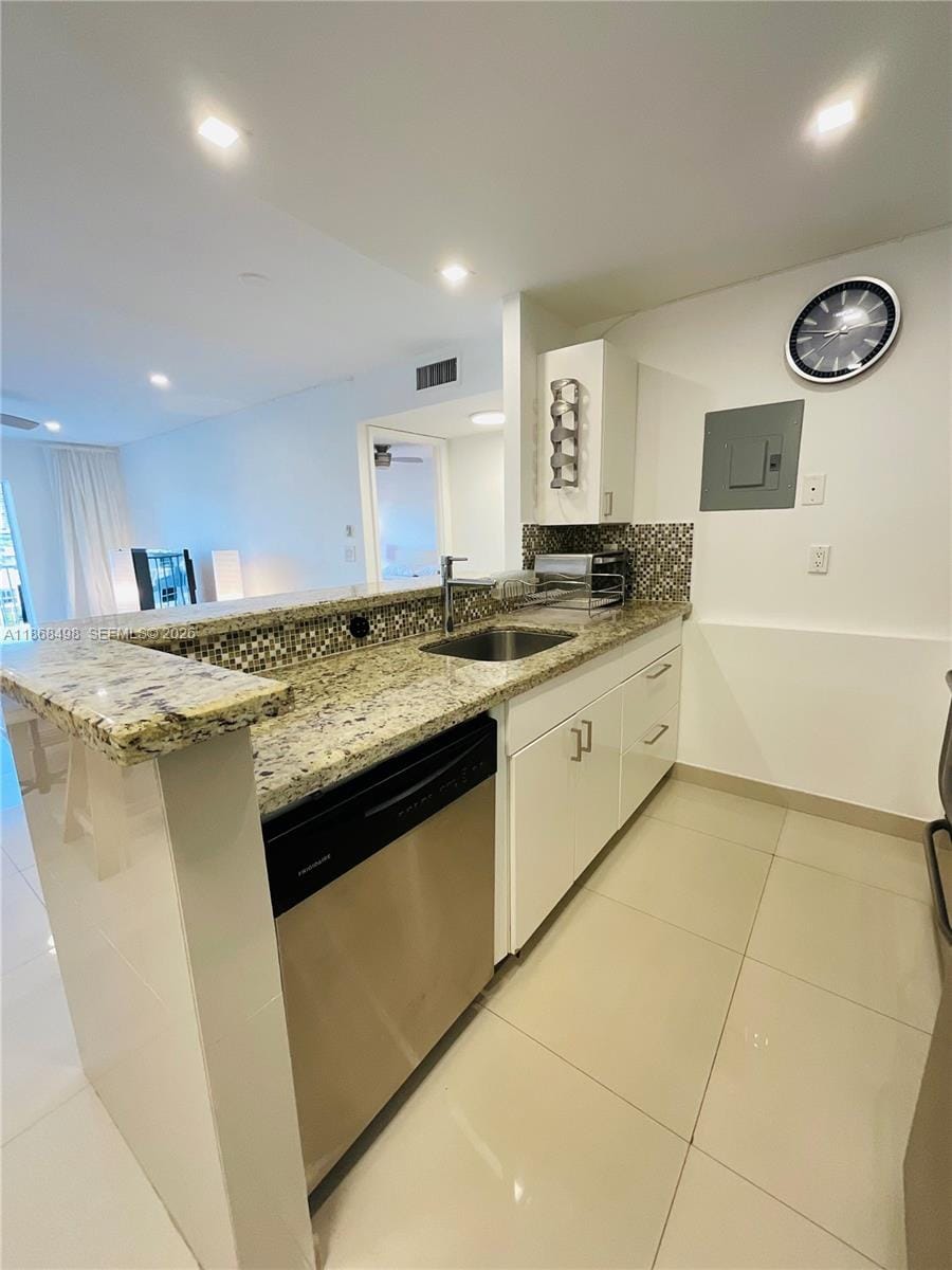 3545 NE 167th Street 505 — photo 8