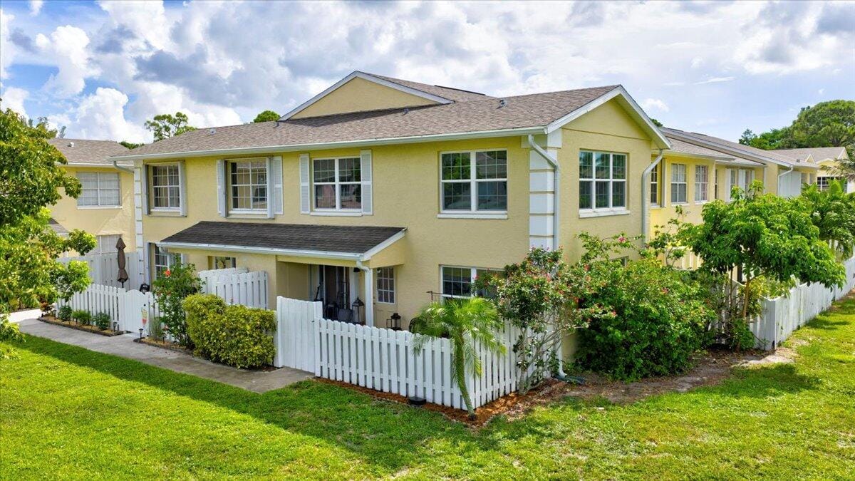221 Foxtail Drive I, Greenacres, FL 33415