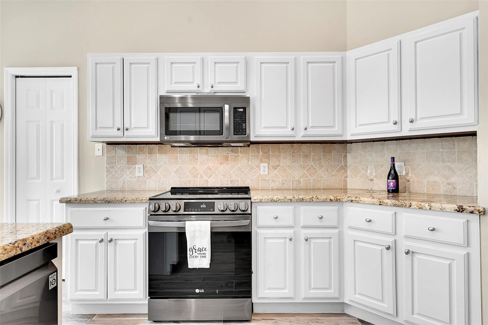 9407 Pinebark Court — photo 11