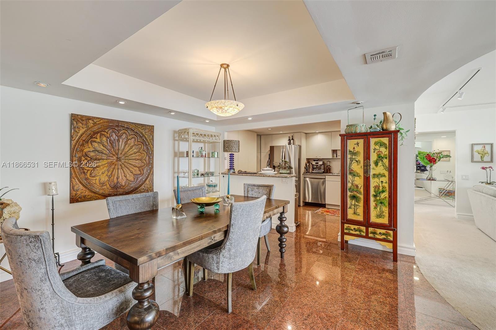 2 Grove Isle Drive B1603 — photo 6