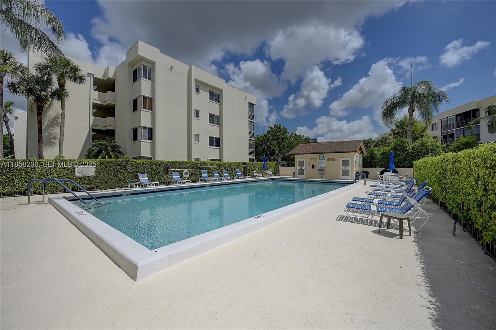 3186 Via Poinciana 203, Lake Worth, FL 33467 photo 26