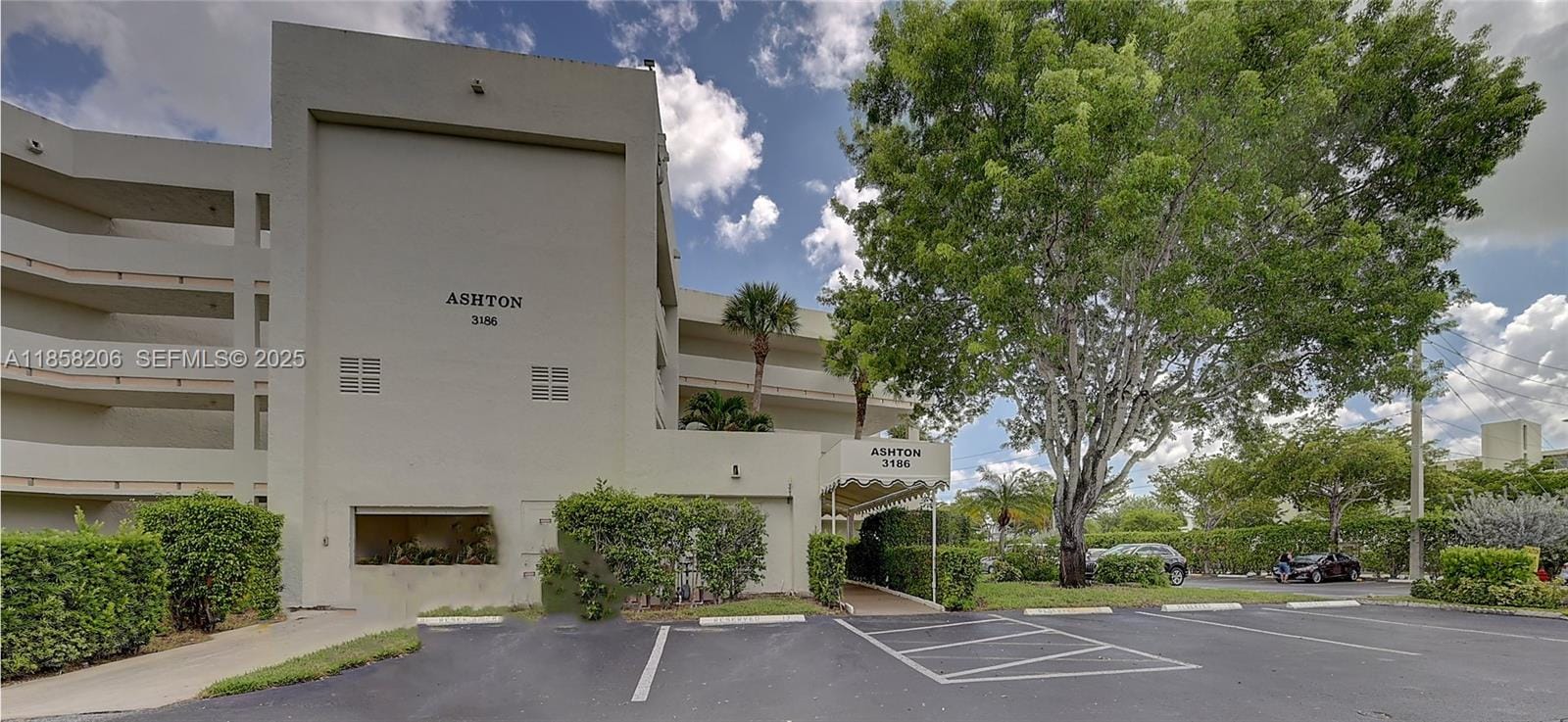 3186 Via Poinciana 203, Lake Worth, FL 33467 photo 27