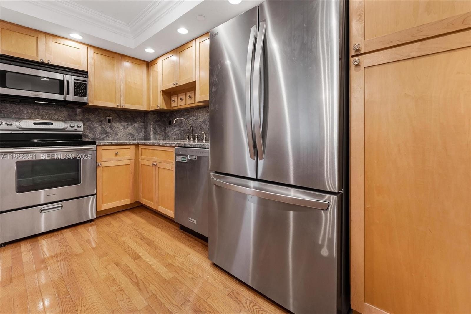 2000 Towerside Terrace 610, Miami, FL 33138 photo 12