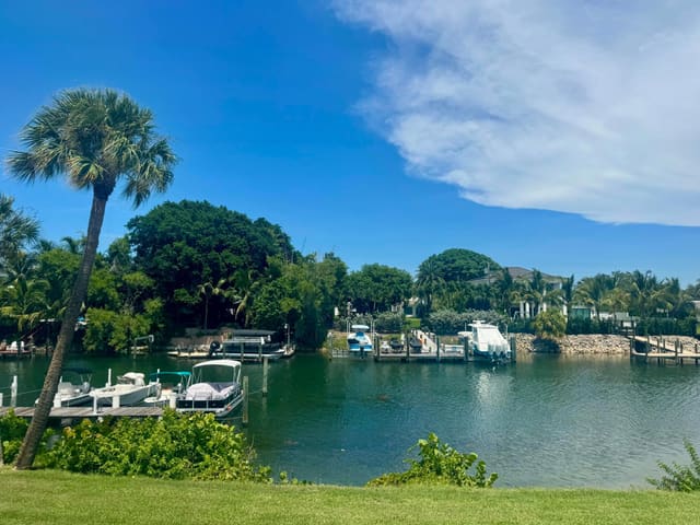 342 Southwind Drive 211, sold in River Key Condo, North Palm Beach, FL