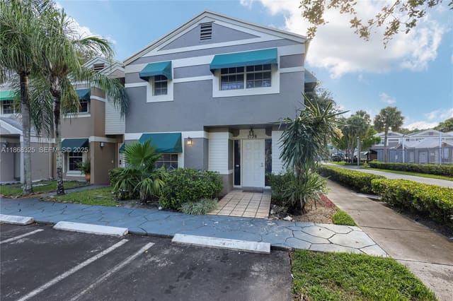 5128 SW 123rd Avenue, sold in Flamingo Gardens Phase Fo, Cooper City, FL