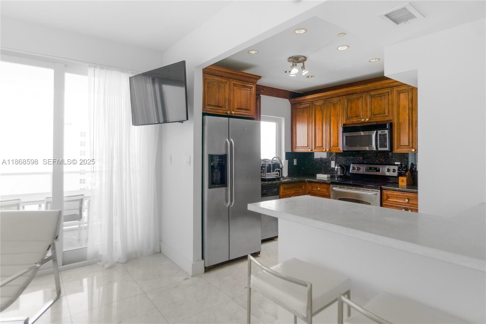 100 Lincoln Road PH14 — photo 11