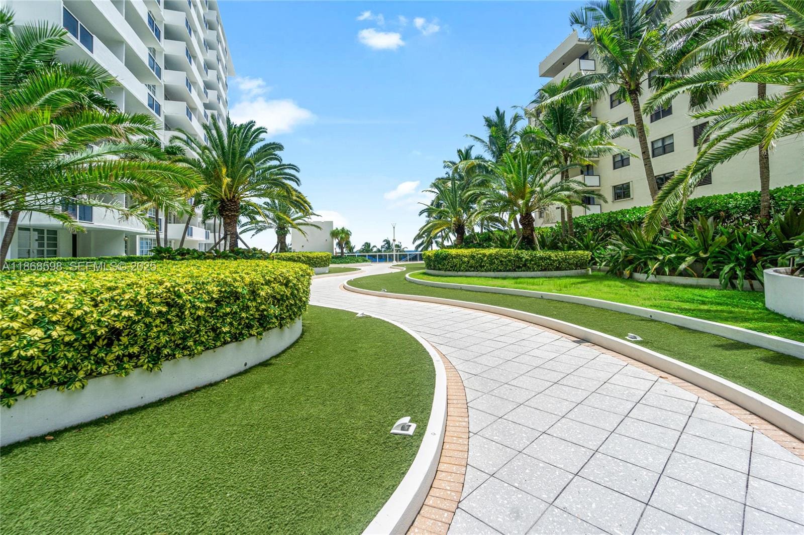 100 Lincoln Road PH14, Miami Beach, FL 33139 photo 30