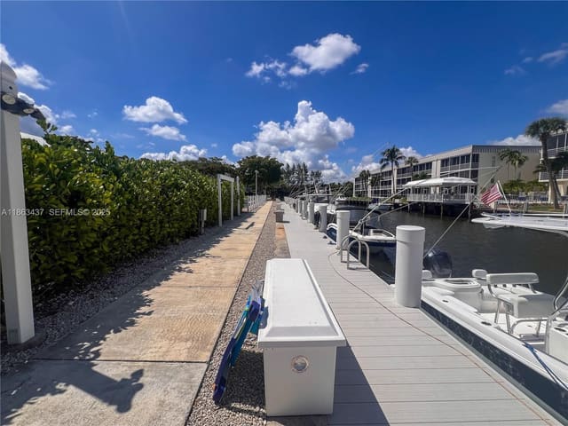 769 Jeffery Street 2205, French Village, Boca Raton, FL