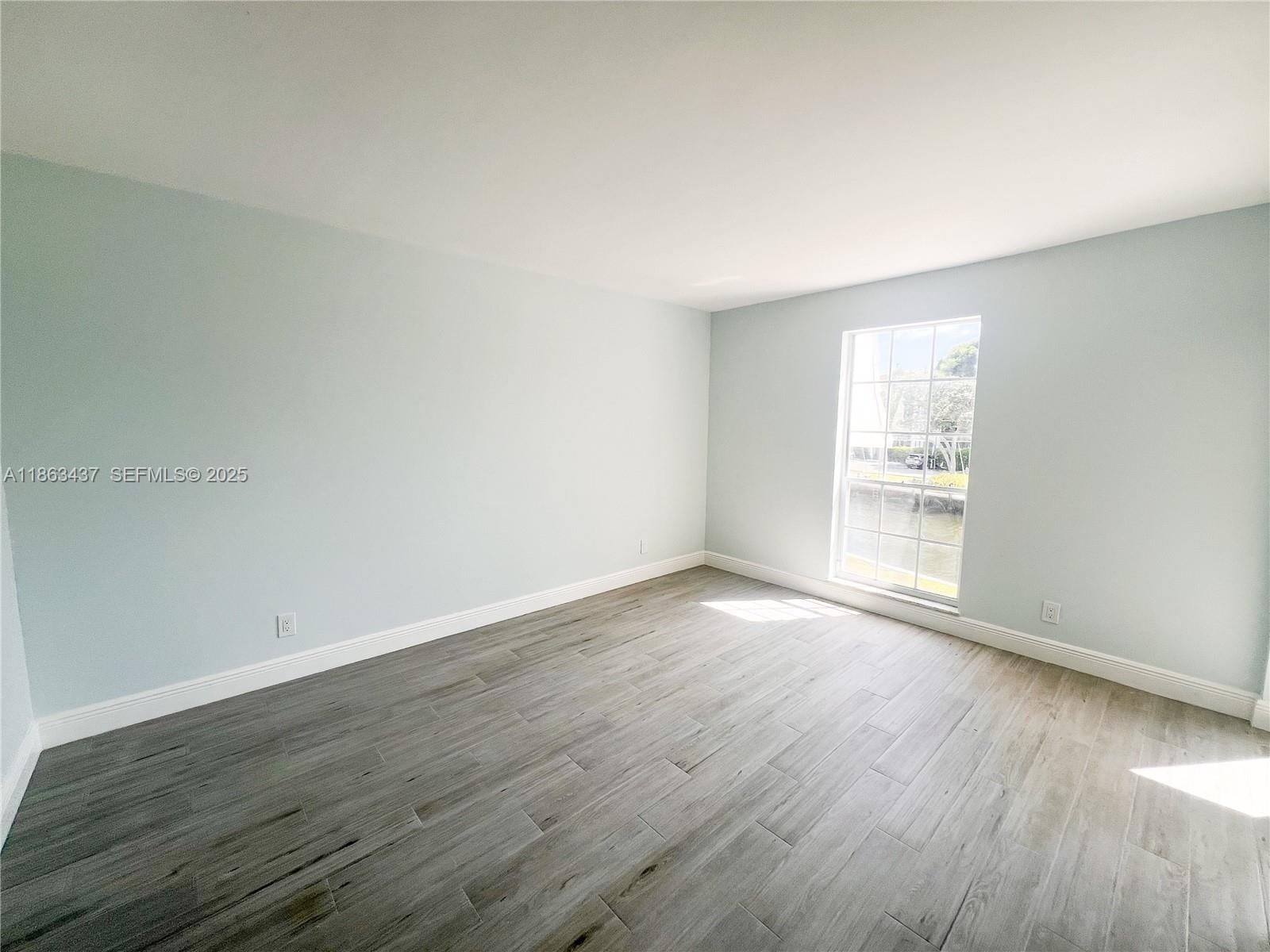 769 Jeffery Street 2205 — photo 12