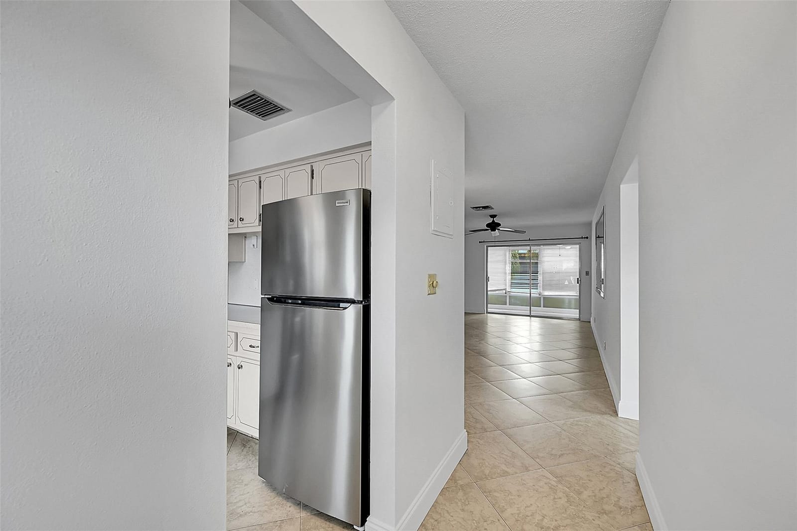 2111 NE 42nd Court 201w, Lighthouse Point, FL 33064 photo 3