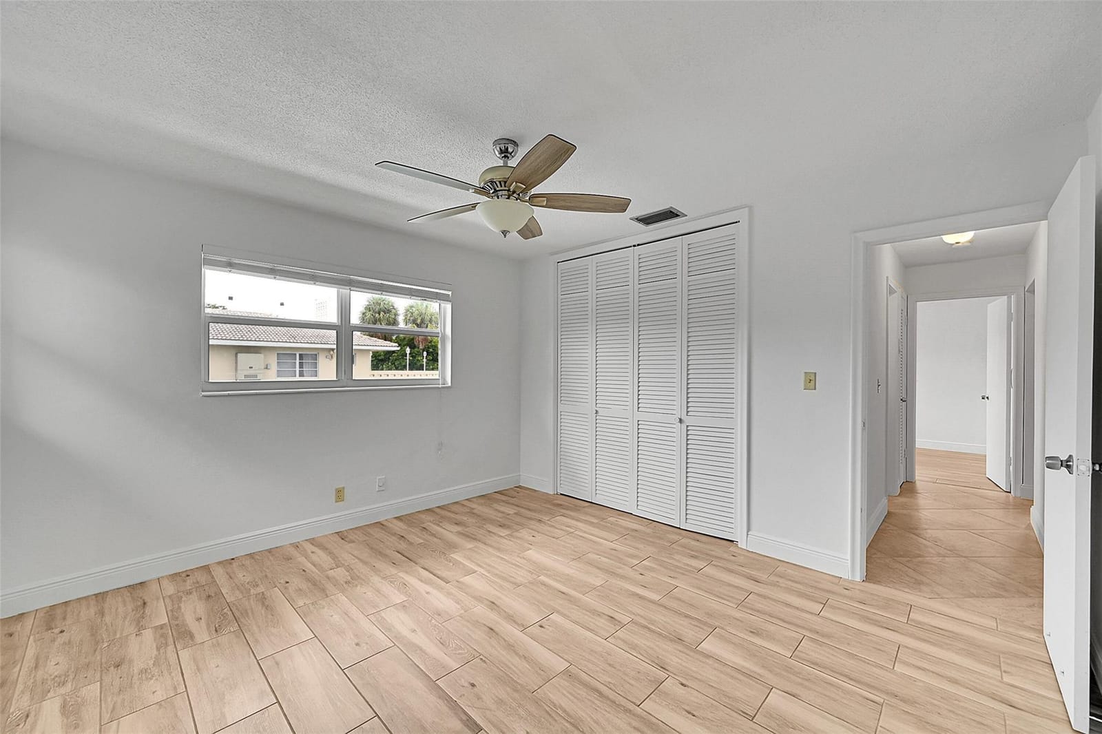 2111 NE 42nd Court 201w, Lighthouse Point, FL 33064 photo 10