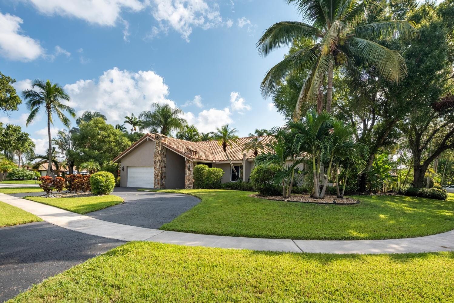 1400 NW 101st Terrace, Plantation, FL 33322