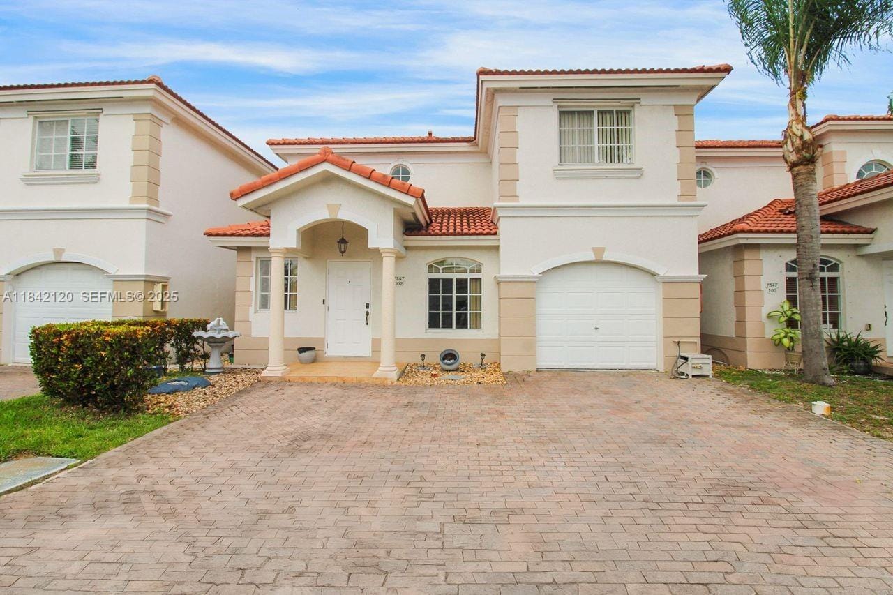 7347 NW 173rd Drive 102, Hialeah, FL 33015