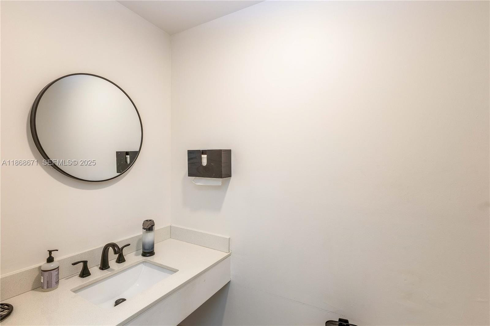 1385 SW 22nd Street 201, Miami, FL 33145 photo 16