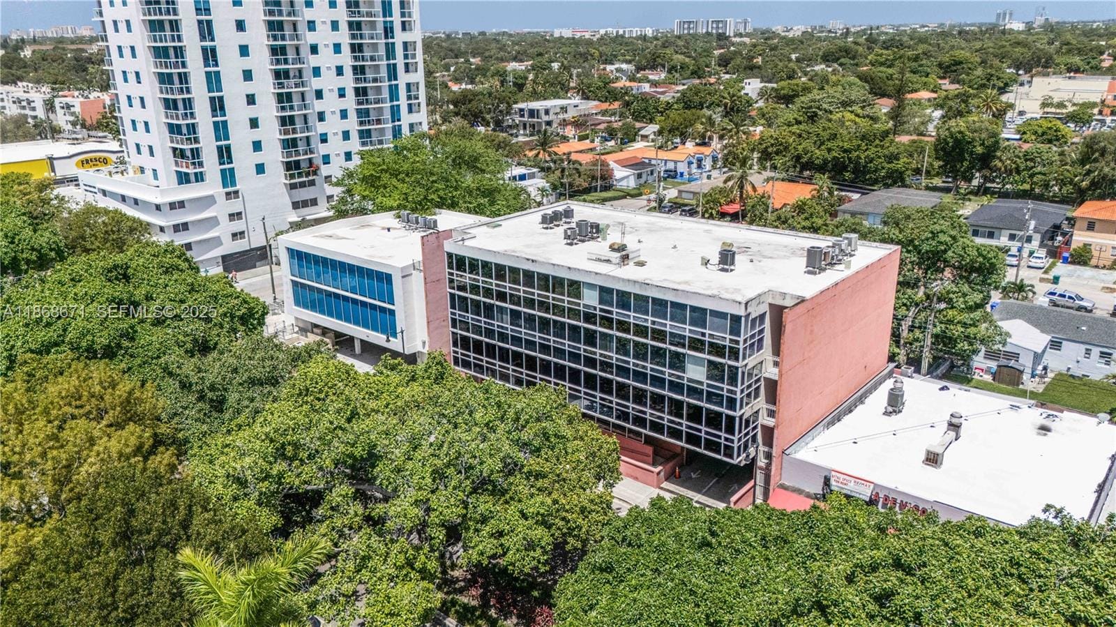 1385 SW 22nd Street 201, Miami, FL 33145 photo 18