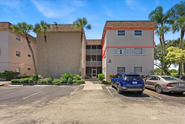 2451 SW 82nd Avenue 310, sold in Arrowhead Condo No Iii, Davie, FL