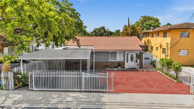 690 SE 8th Street, sold in Hialeah Park, Hialeah, FL