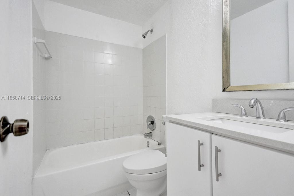 1251 NE 108th Street 411, Miami, FL 33161 photo 11