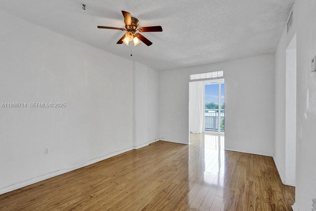 1251 NE 108th Street 411, Miami, FL 33161 photo 14