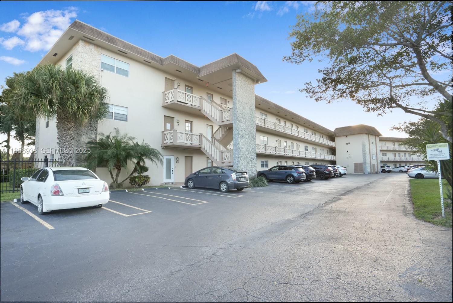 5102 NW 36th Street 511, Lauderdale Lakes, FL 33319 photo 24