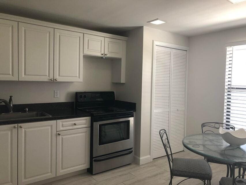 1631 Riverview Road 606, Deerfield Beach, FL 33441 photo 14
