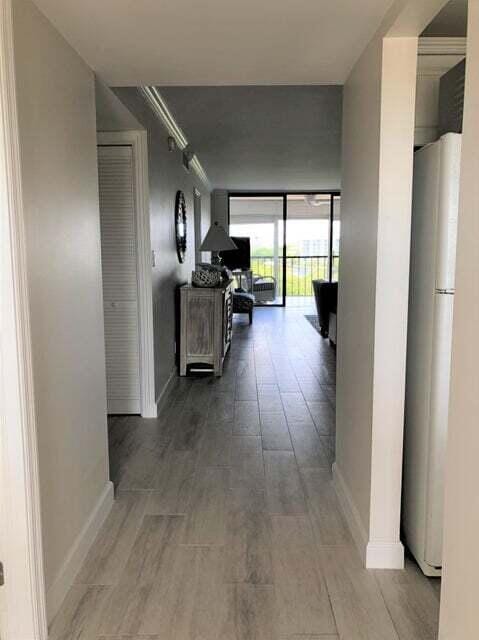 1631 Riverview Road 606, Deerfield Beach, FL 33441 photo 5