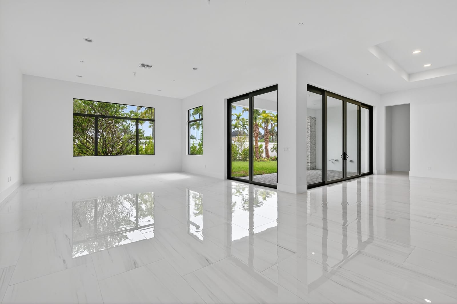 9144 Coral Isles Circle — photo 3
