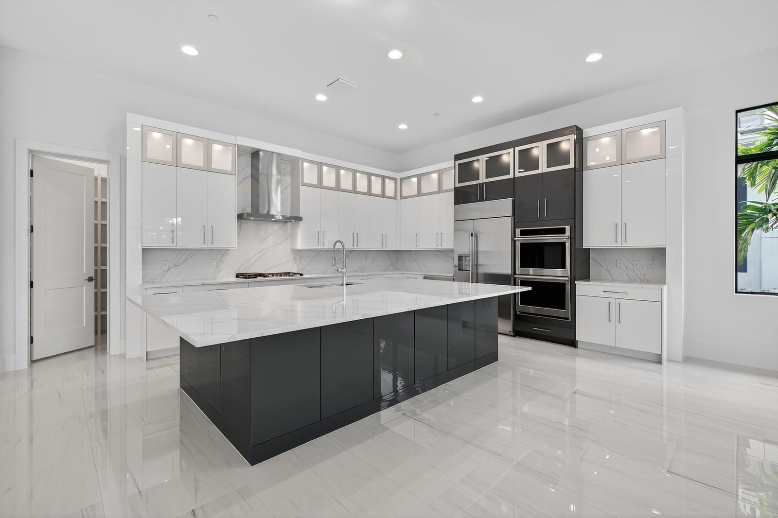 9144 Coral Isles Circle — photo 8