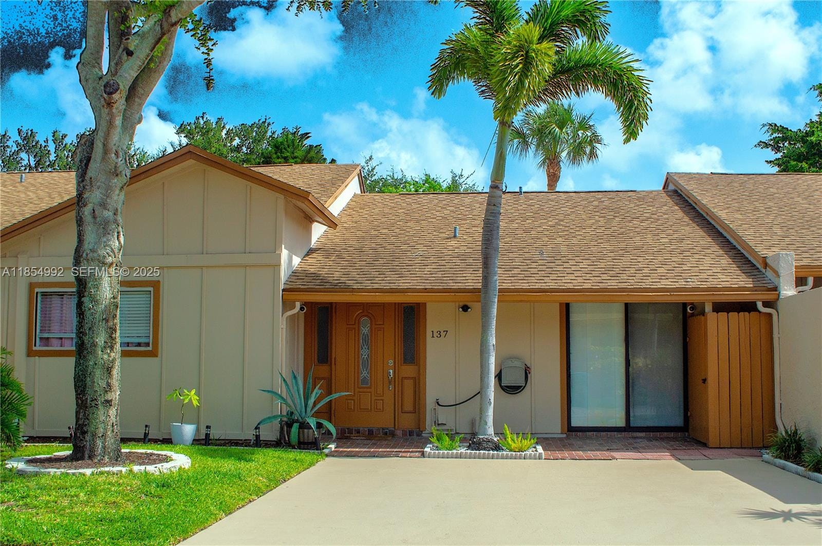2400 SW 19th Avenue 137, Boynton Beach, FL 33426