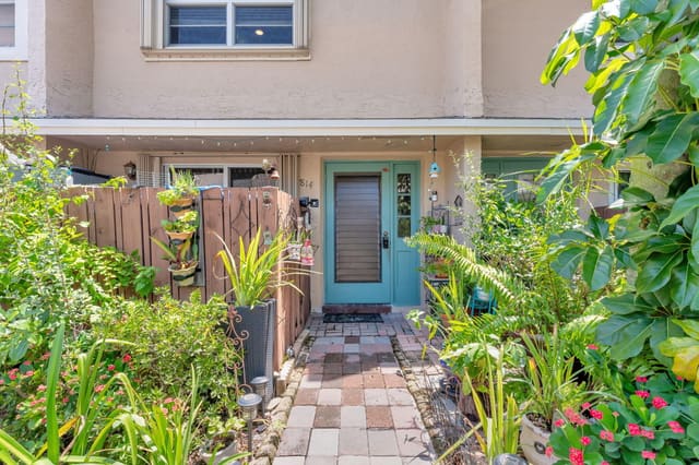 814 Banks Road, sold in Woodlake Villas, Coconut Creek, FL