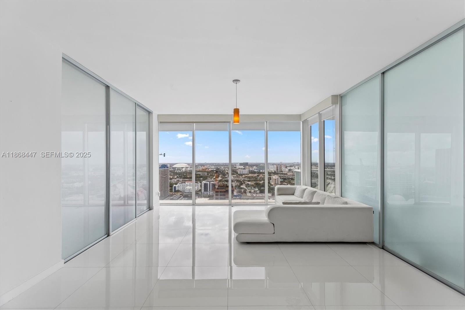 1040 Biscayne Boulevard 3106 — photo 2