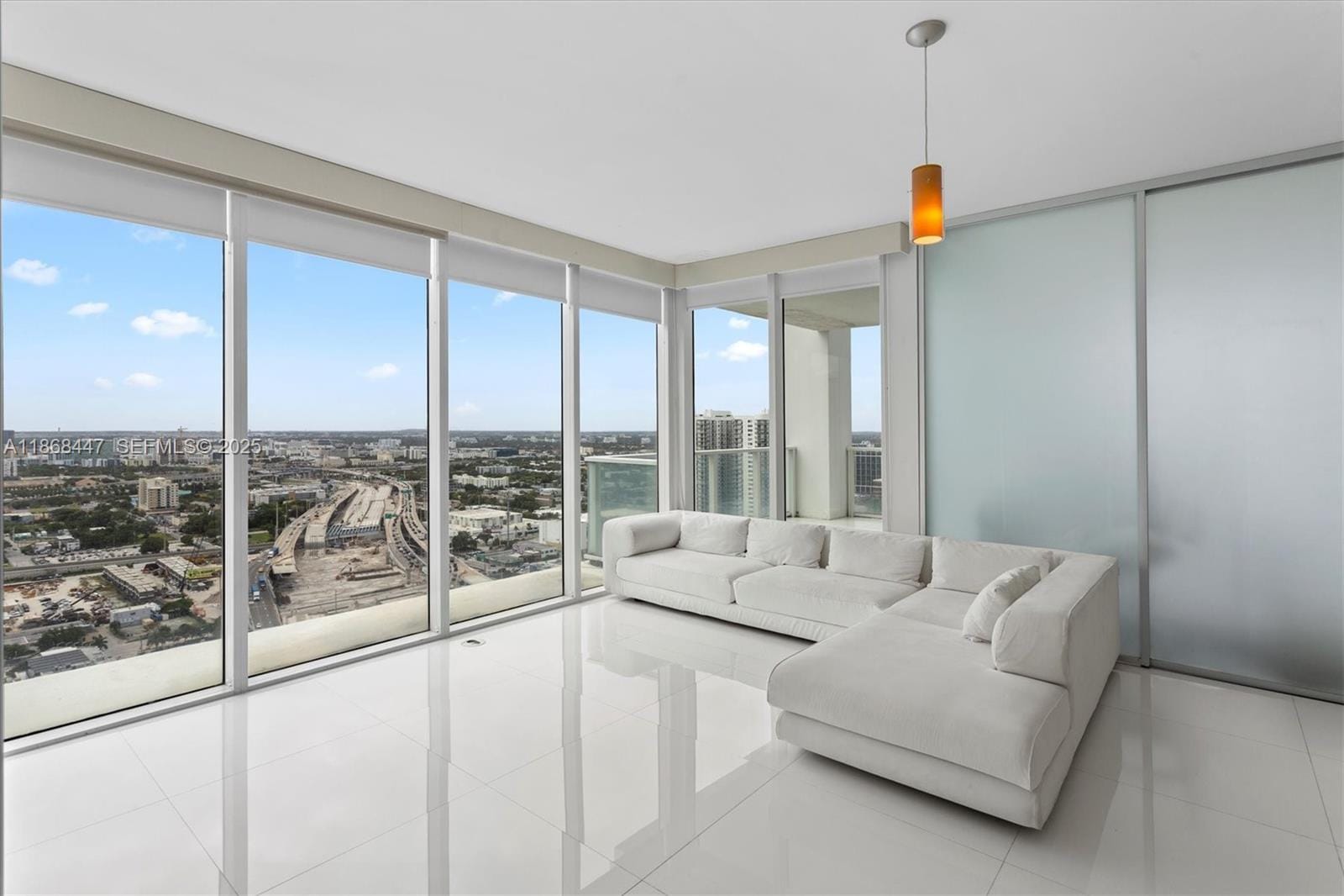 1040 Biscayne Boulevard 3106 — photo 3