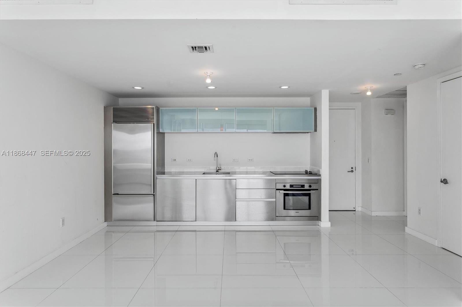1040 Biscayne Boulevard 3106 — photo 6