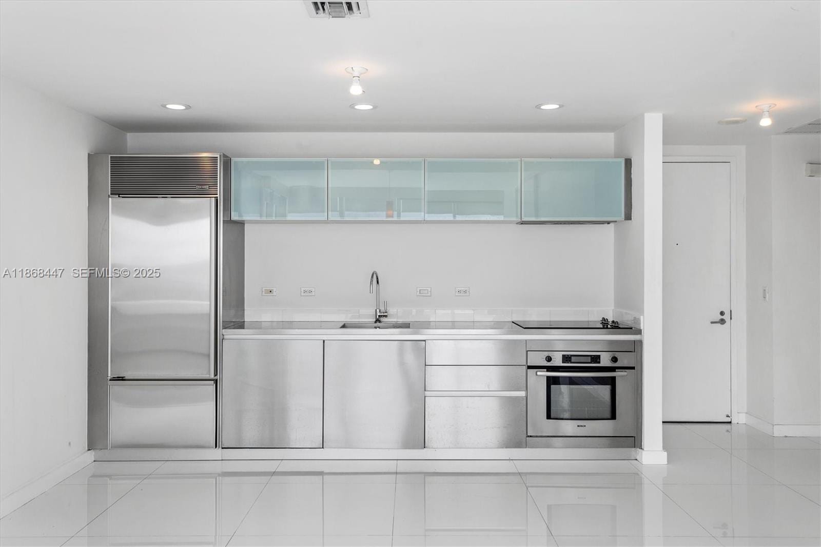 1040 Biscayne Boulevard 3106 — photo 7