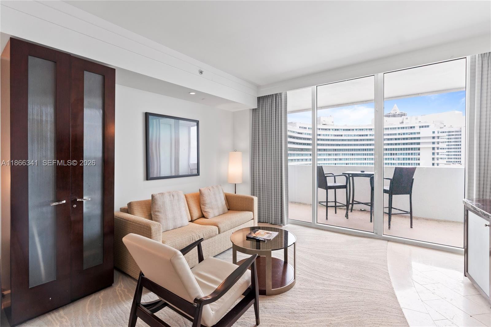 4391 Collins Avenue 803 — photo 6