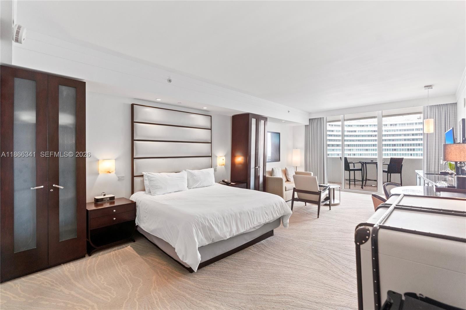 4391 Collins Avenue 803 — photo 7