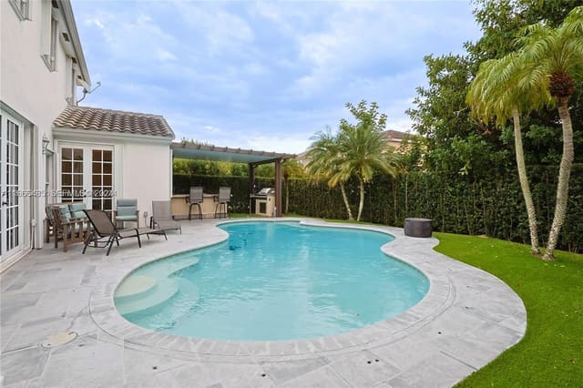 18528 NW 19th Street, sold in Dimensions North At Chape, Pembroke Pines, FL