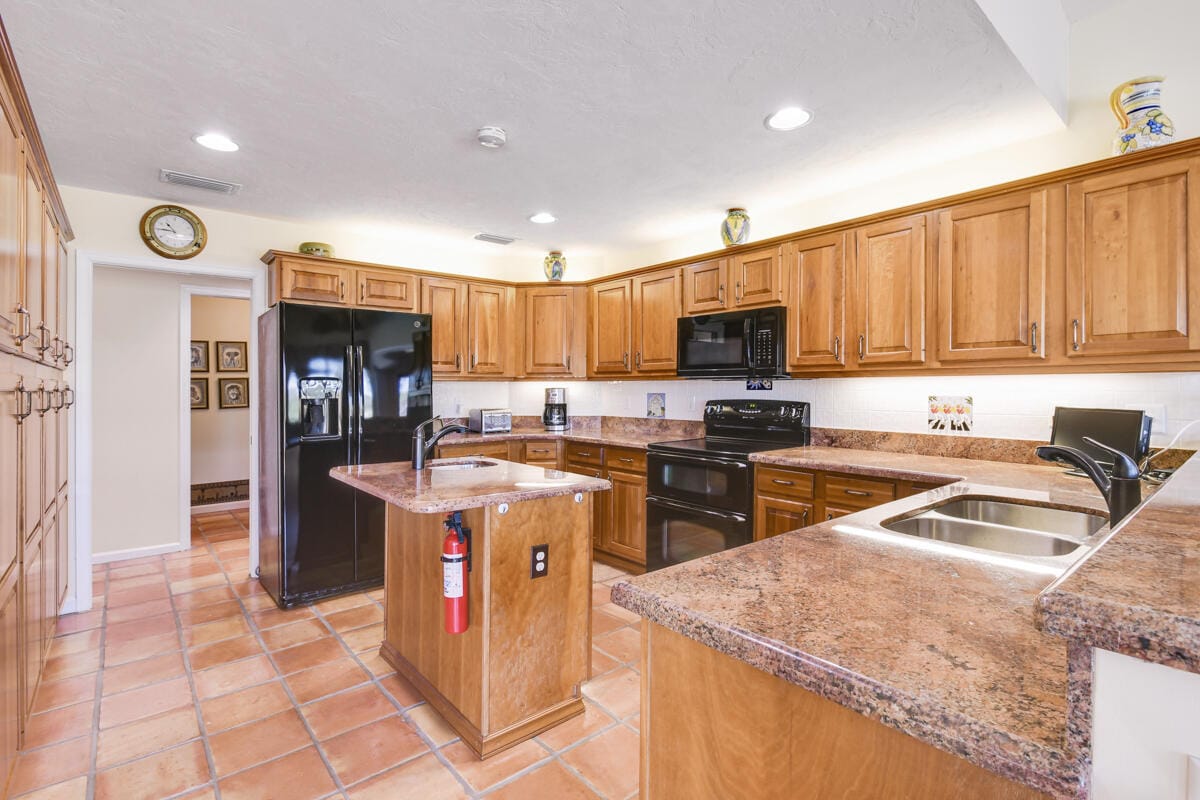 151 Country Club Drive, Tequesta, FL 33469 photo 16