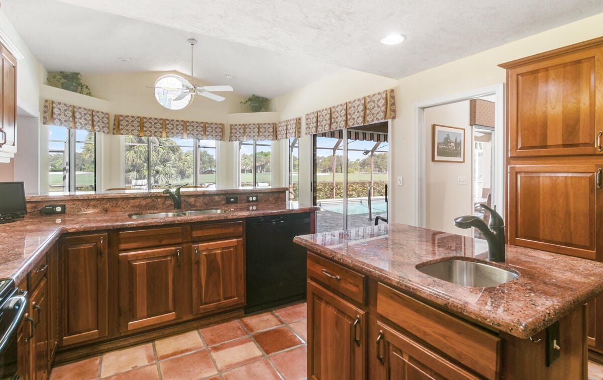 151 Country Club Drive, Tequesta, FL 33469 photo 17