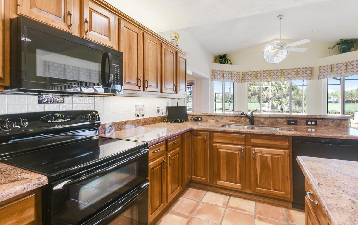 151 Country Club Drive, Tequesta, FL 33469 photo 18